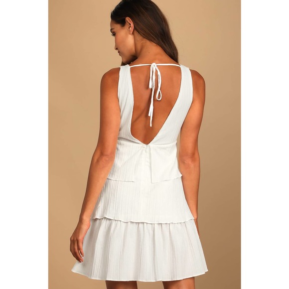 LULUS • By the Lake White Tiered Sleeveless Mini Dress Sz S - Picture 2 of 8
